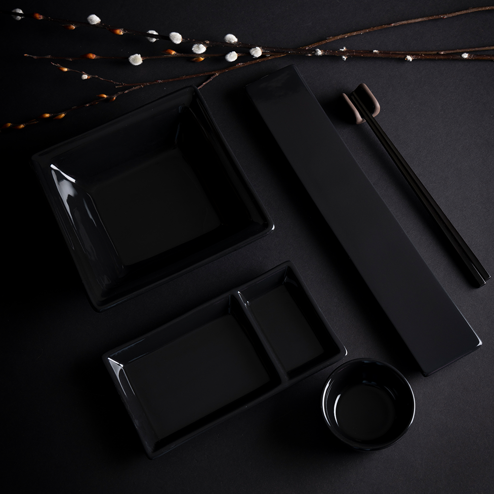 Equilibrio y armonía con estética asiática. Diseño sobrio y funcional para amantes de la gastronomía oriental.